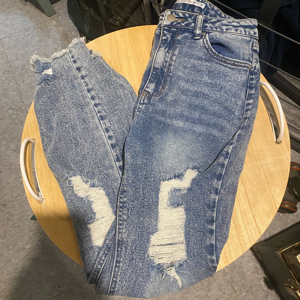 Ripped jeans size 5